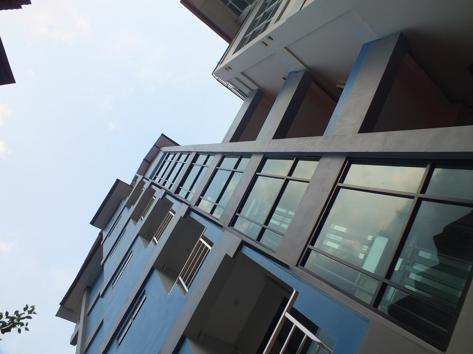 Vanlisut Hotel Ngamwongwan Nonthaburi Exterior photo