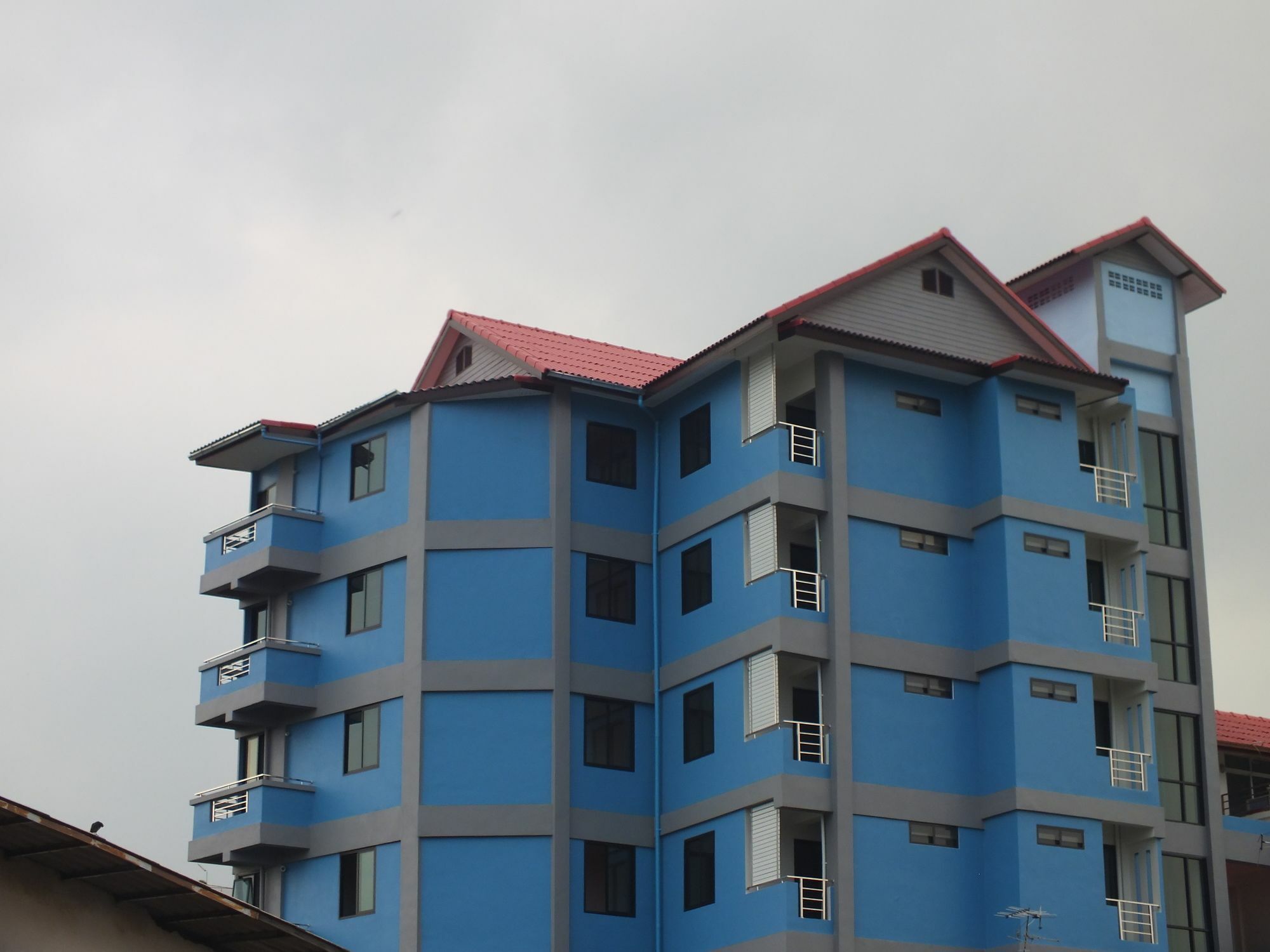 Vanlisut Hotel Ngamwongwan Nonthaburi Exterior photo