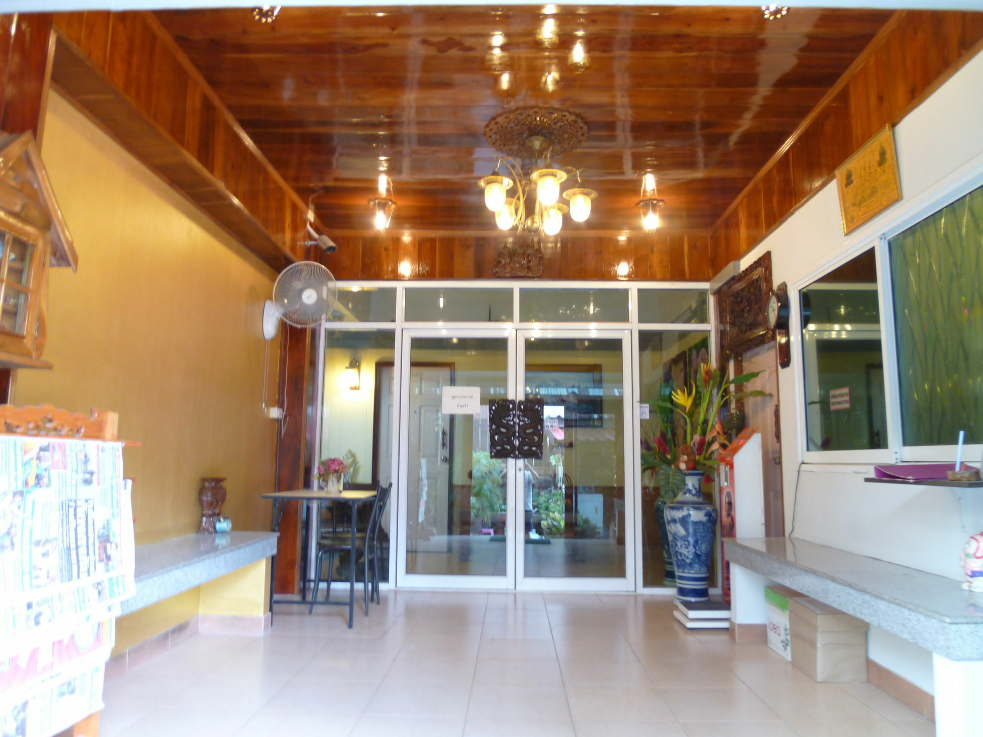 Vanlisut Hotel Ngamwongwan Nonthaburi Exterior photo