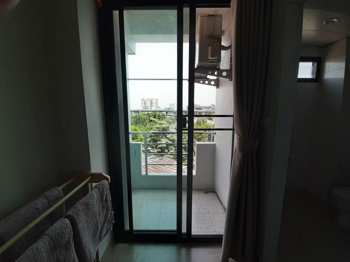 Vanlisut Hotel Ngamwongwan Nonthaburi Exterior photo