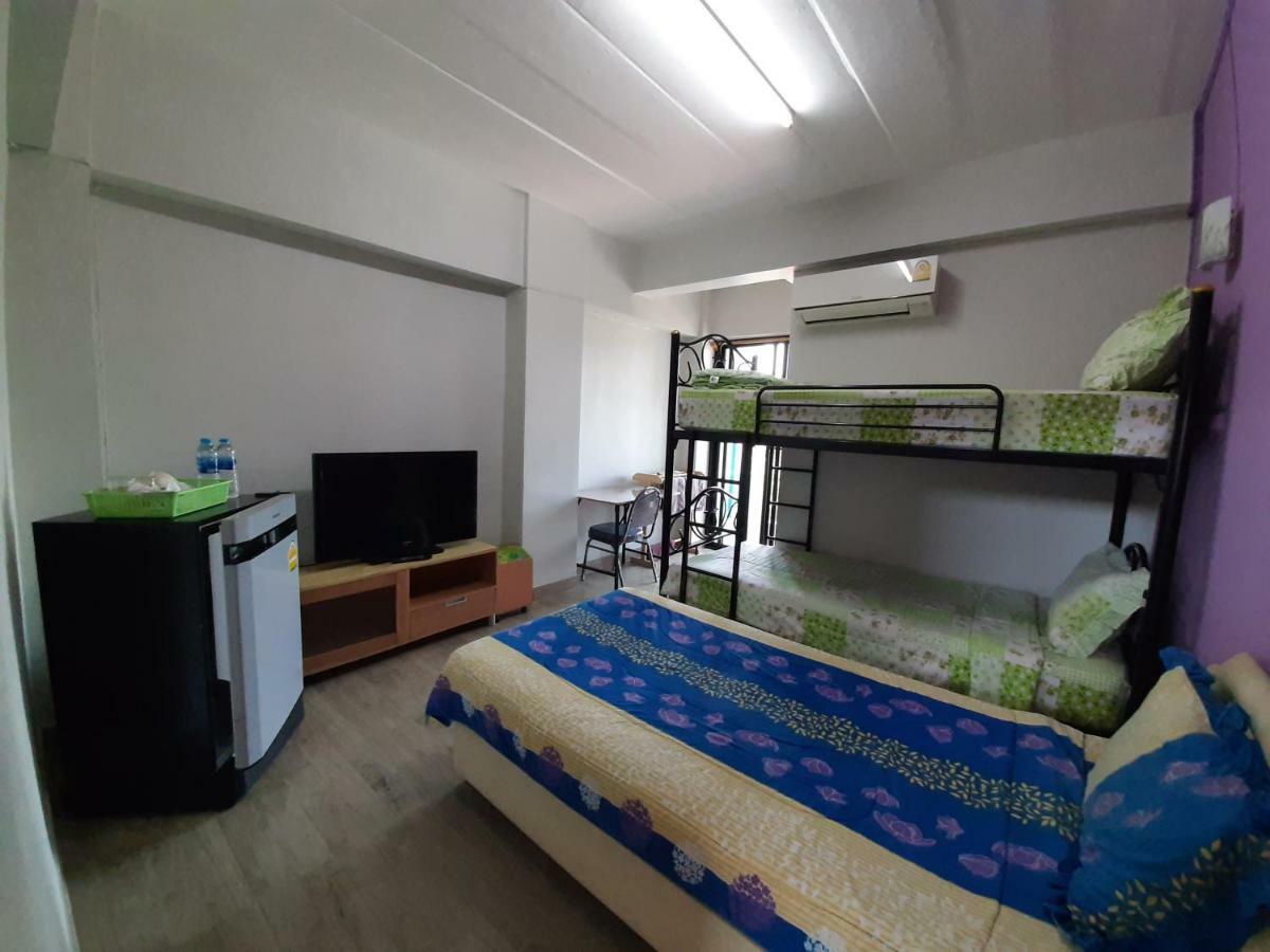Vanlisut Hotel Ngamwongwan Nonthaburi Exterior photo